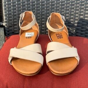 Miz‎ Mooz Leather Sandals - Altaire